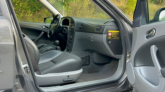 Saab 9-5 6 of 9