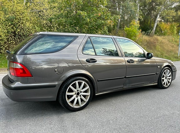 Saab 9-5 4 of 9