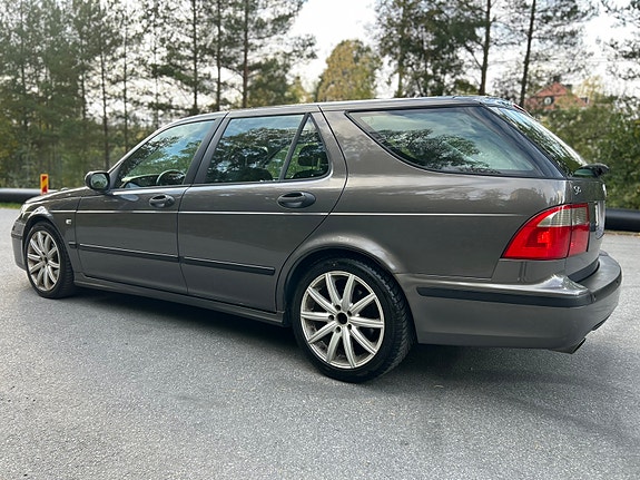 Saab 9-5 2 of 9