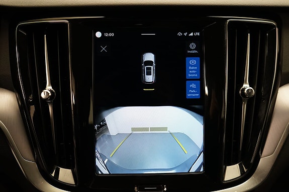 Volvo V60 13 of 17