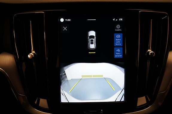 Volvo V60 12 of 16