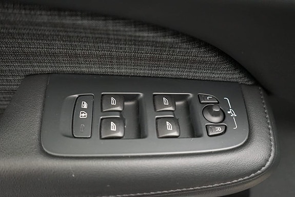 Volvo V60 10 of 16