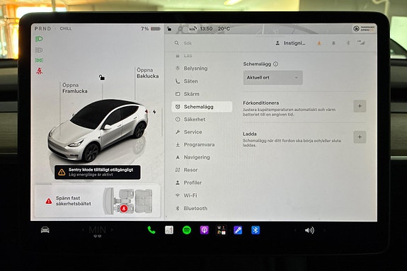 Tesla Model Y 25 of 30