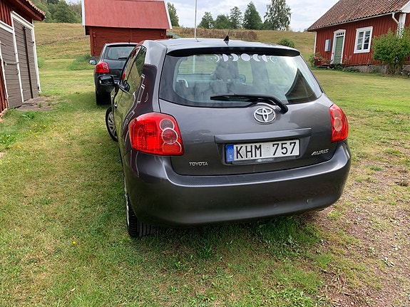 Toyota Auris 3 of 13