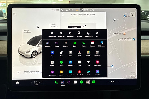 Tesla Model Y 26 of 29