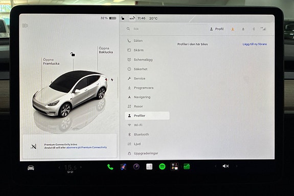 Tesla Model Y 24 of 29