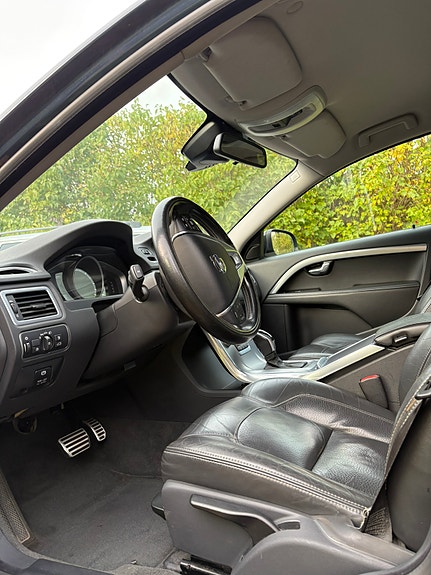 Volvo V70 7 of 14