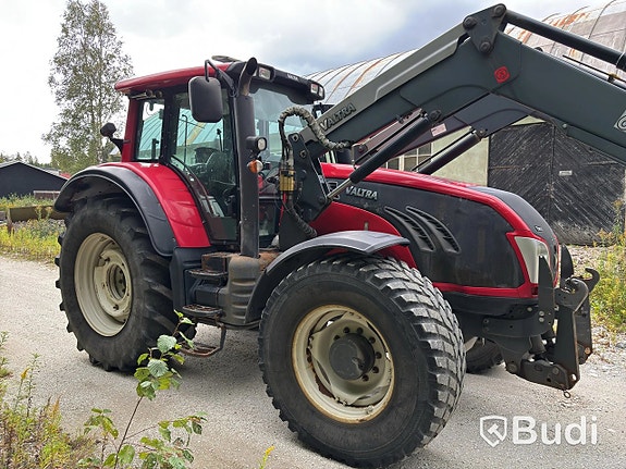Traktor Valtra ELP756 T163 m. Lastare via auktion 8 of 27