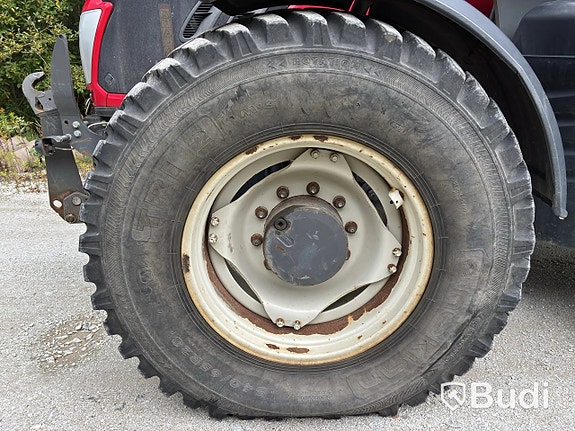 Traktor Valtra ELP756 T163 m. Lastare via auktion 16 of 27