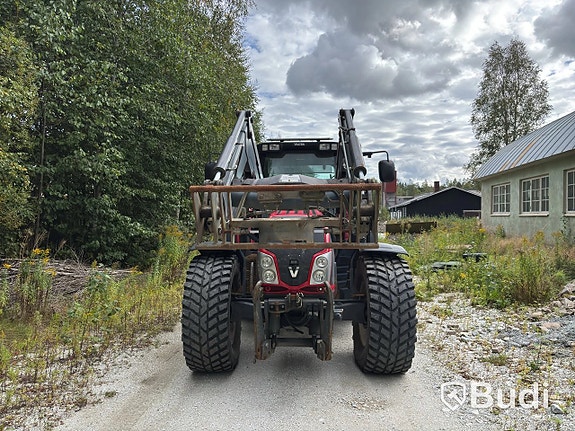 Traktor Valtra ELP756 T163 m. Lastare via auktion 5 of 27