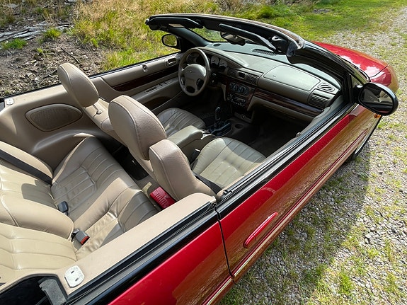 Chrysler Sebring 5 of 5