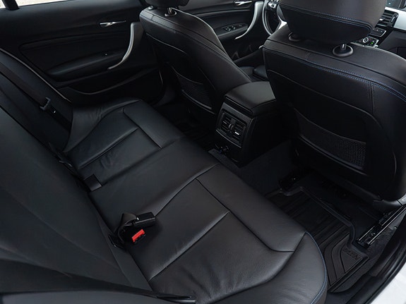 BMW 120d 7 of 9