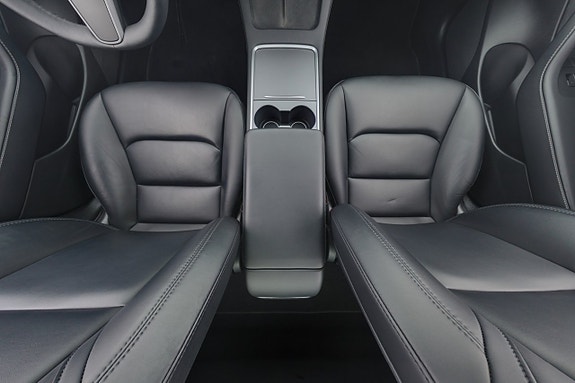 Tesla Model 3 14 of 25