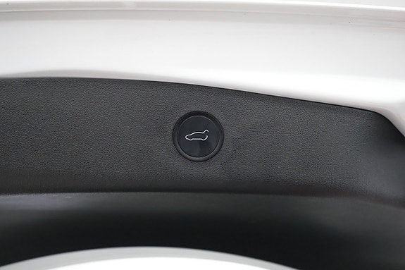 Tesla Model 3 25 of 25