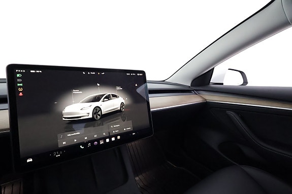Tesla Model 3 22 of 26