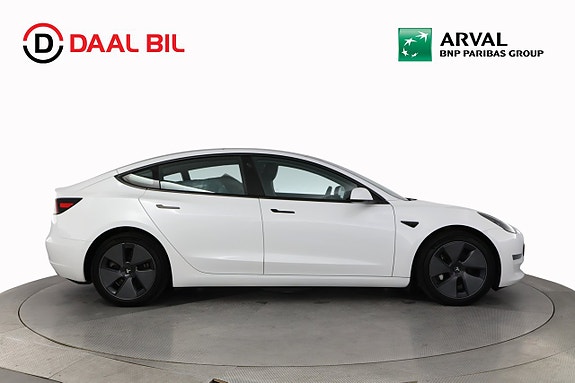 Tesla Model 3 5 of 26