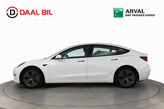 Tesla Model 3 9 of 26