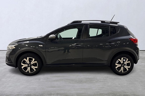 Dacia Sandero Stepway 2 of 16