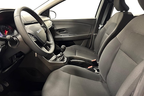 Dacia Sandero 8 of 21