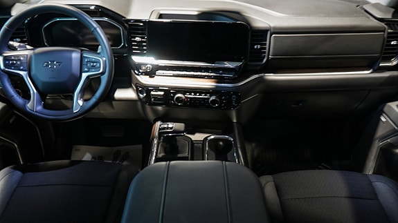 Chevrolet Silverado EV 15 of 28