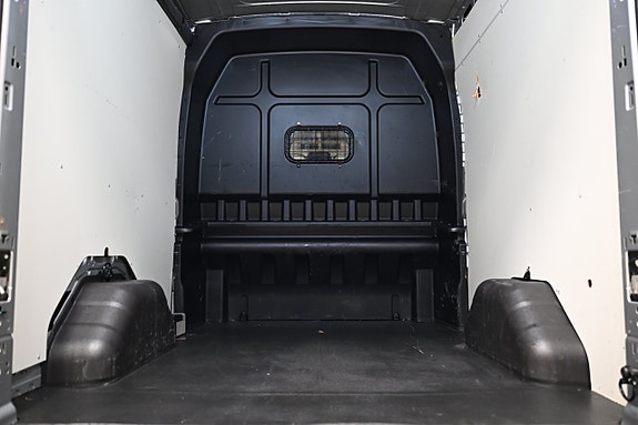 Ford Transit 13 of 30