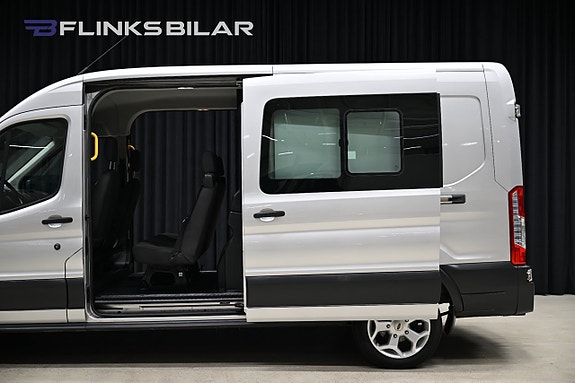 Ford Transit 9 of 30
