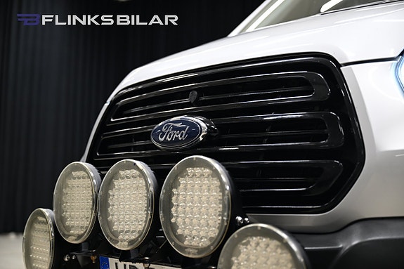 Ford Transit 18 of 30