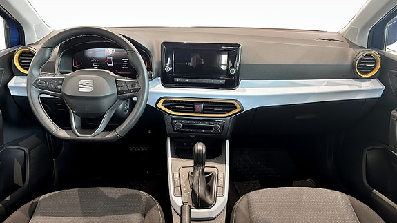 Seat Arona 10 of 13