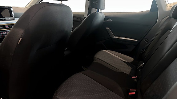 Seat Arona 12 of 13