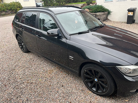 BMW 320xd 4 of 10