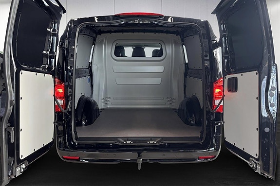 Mercedes-Benz Vito 119 11 of 16