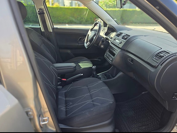 Skoda Fabia 3 of 7