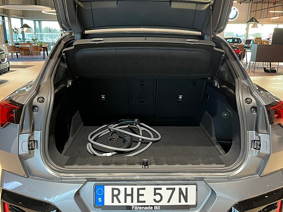 BMW iX2 16 of 17