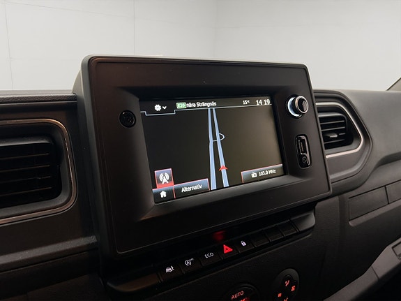 Renault Master 24 of 30
