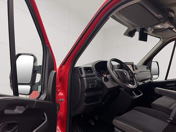 Renault Master 15 of 30