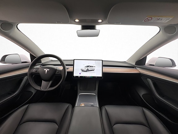 Tesla Model 3 24 of 30