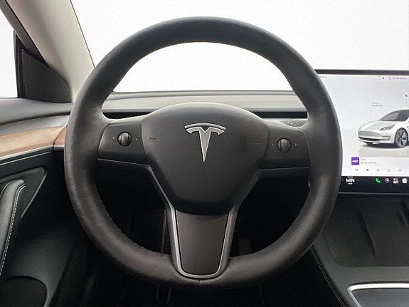 Tesla Model 3 13 of 30