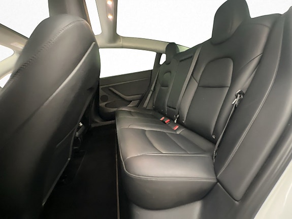 Tesla Model 3 23 of 30