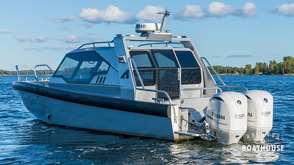 Anytec 868 CAB | 2x Yamaha F300 11 of 30