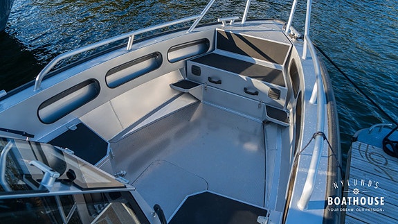 Anytec 868 CAB | 2x Yamaha F300 18 of 30