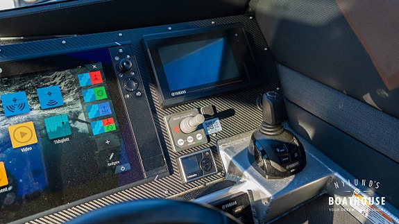 Anytec 868 CAB | 2x Yamaha F300 30 of 30