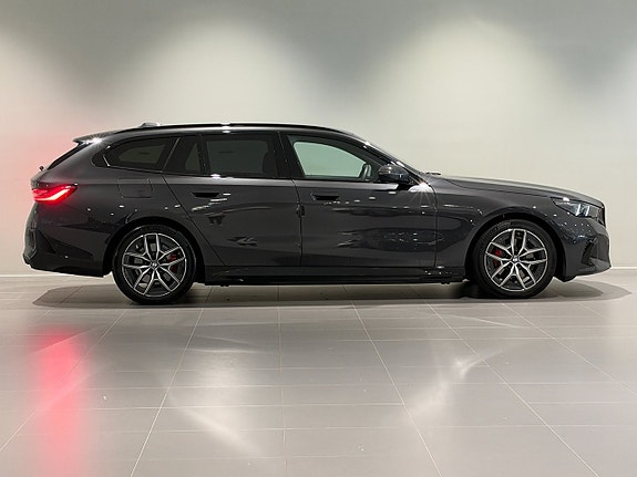 BMW 530e 3 of 19