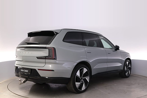 Volvo EX90 4 of 30