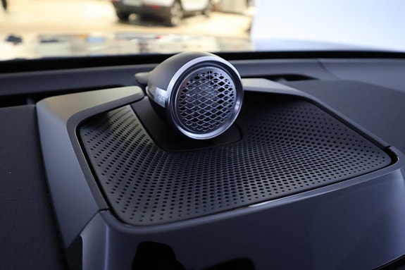 Volvo EX90 12 of 30