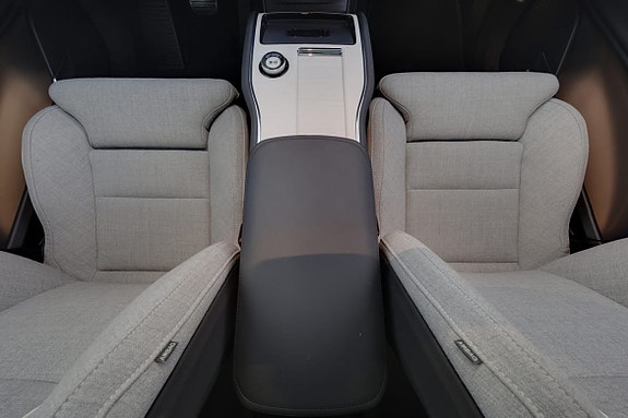 Volvo EX90 9 of 30