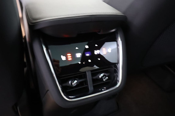 Volvo EX90 30 of 30