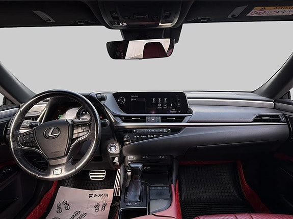 Lexus ES300h 8 of 14