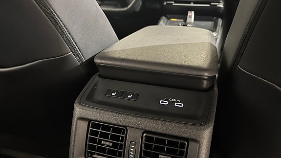 Subaru E-Outback 14 of 16