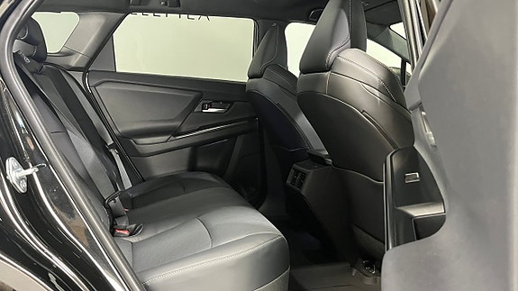 Subaru E-Outback 7 of 16