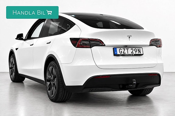 Tesla Model Y 7 of 26